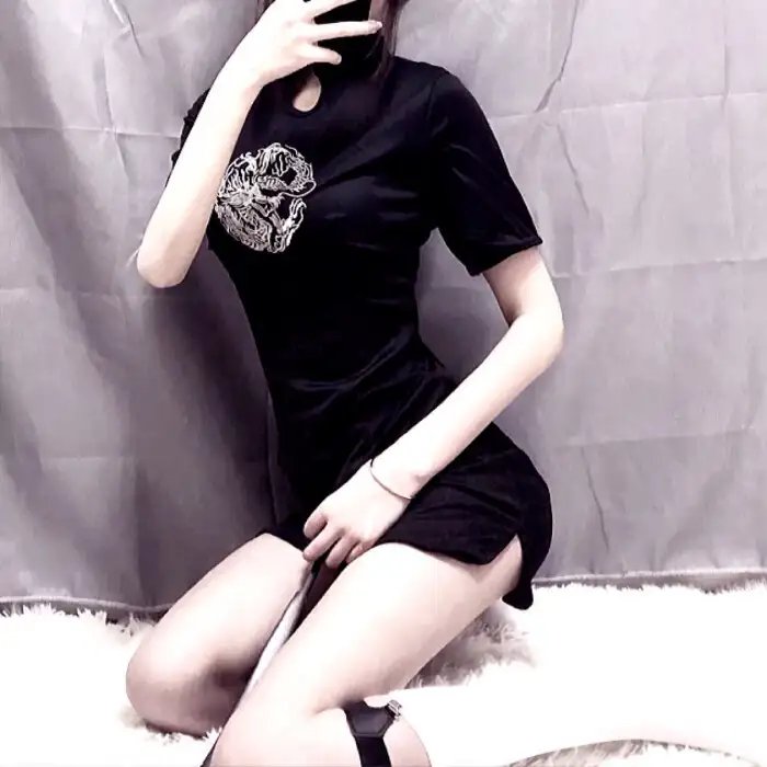 娇娃闹军营